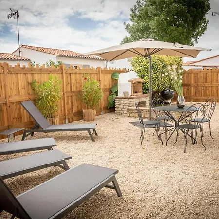 Ernest, 100 M Martin De Re, Quartier Recherche De La Cible, Calme Absolu, Piscine Chauffee Tatil Evi Saint-Martin-de-Ré